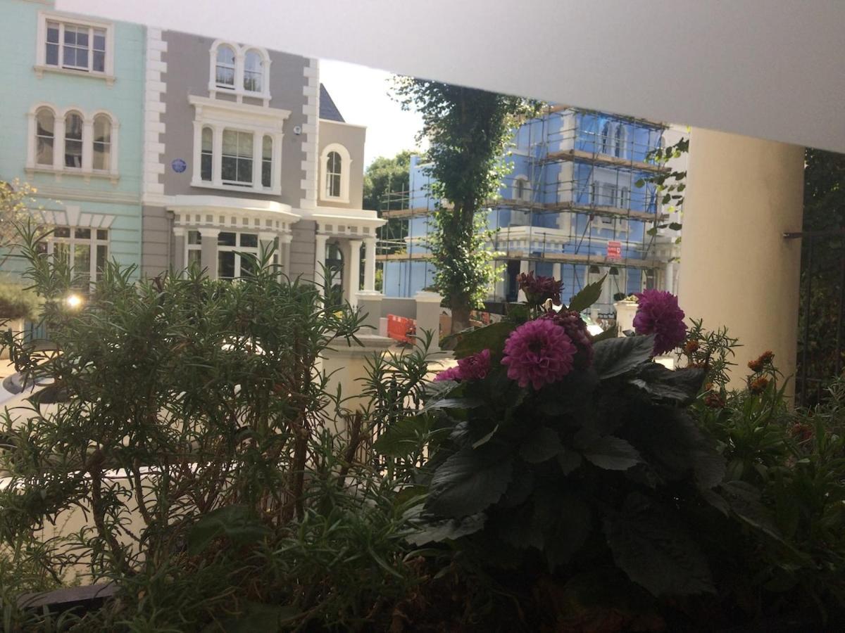 Apartamento Notting Hill Charm -Sleeps 5 - Urban Retreat Londres Exterior foto